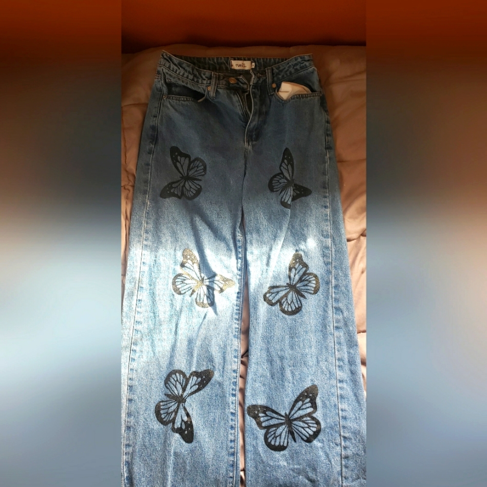 Baggy jeans with butterflies